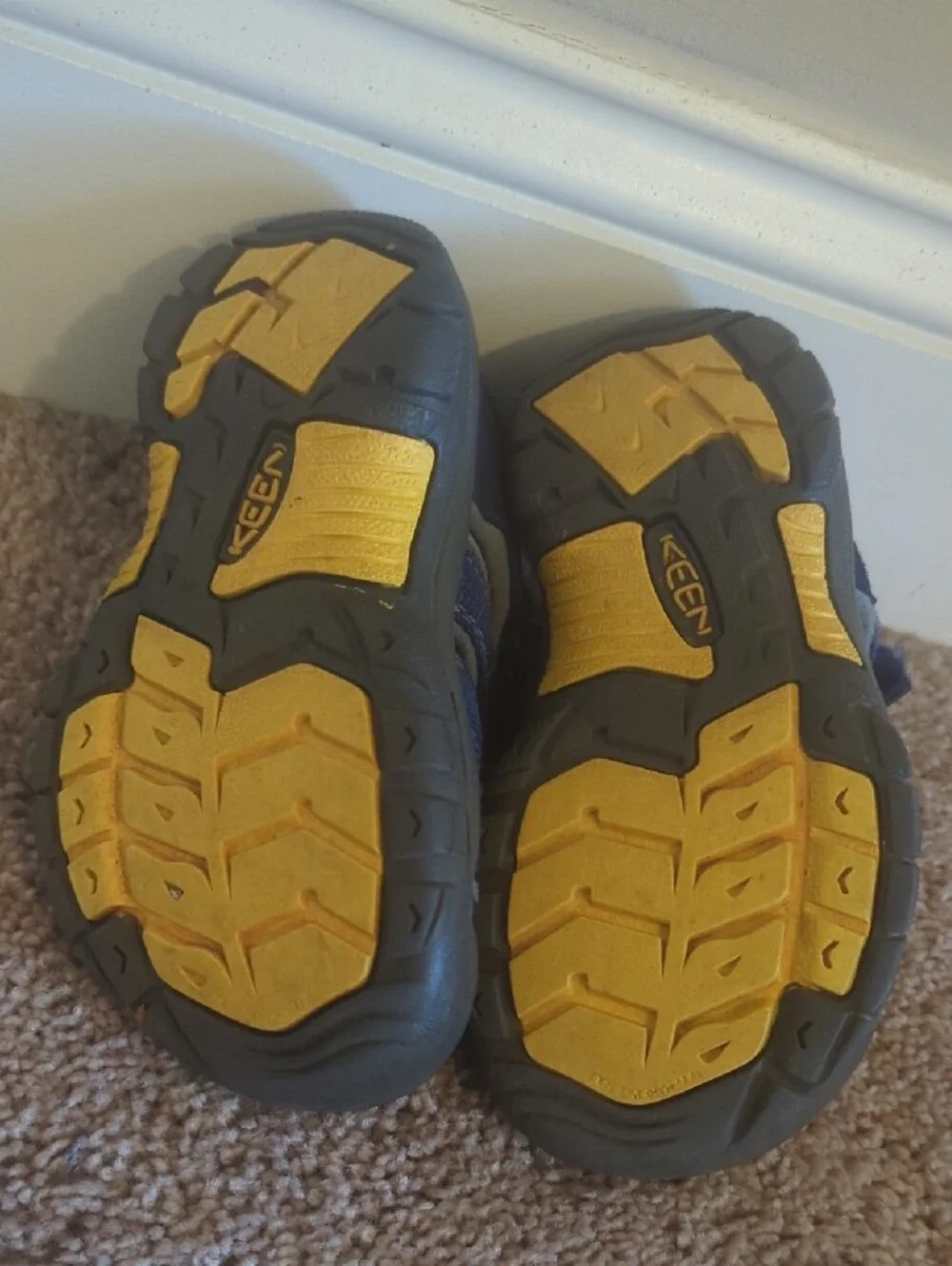 Keen Kids Navy and Gray Closed-Toe Outdoor Sandals